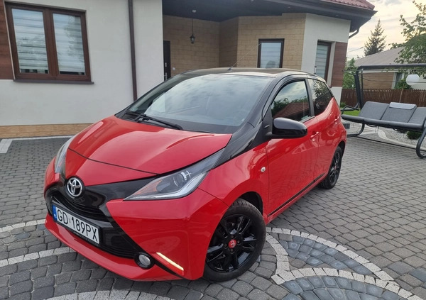 Toyota Aygo cena 33900 przebieg: 125960, rok produkcji 2017 z Przasnysz małe 379